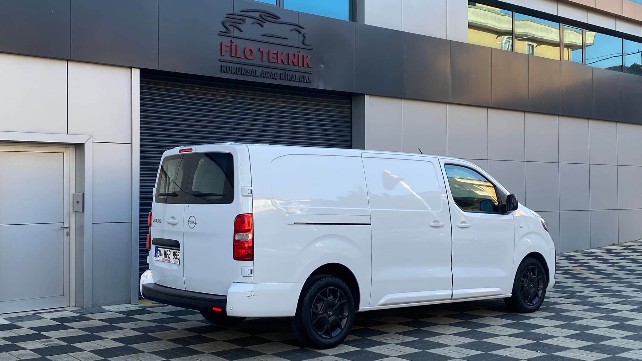 OPEL VİVARO - Thumbnail 2