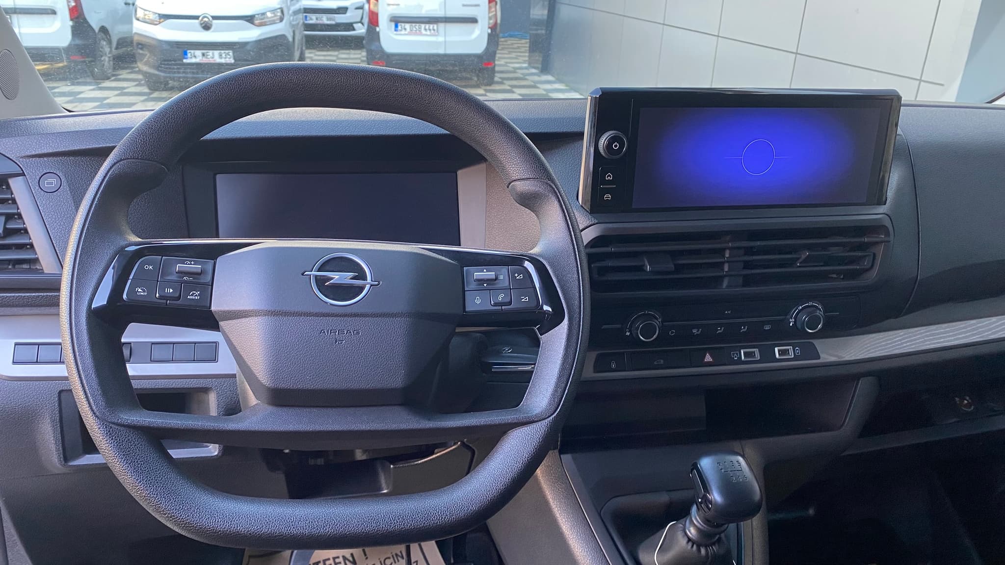 OPEL VİVARO - Thumbnail 3