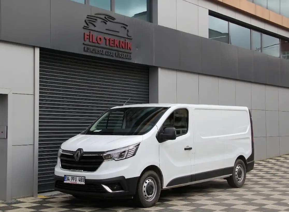 RENAULT TRAFIC - Gorsel 1