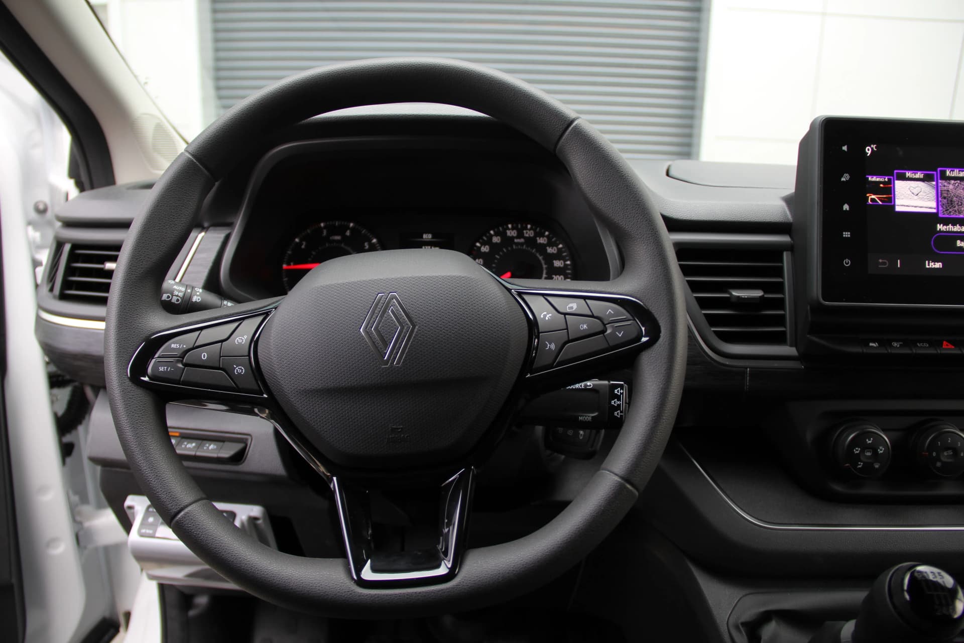 RENAULT TRAFIC - Kucuk gorsel 3