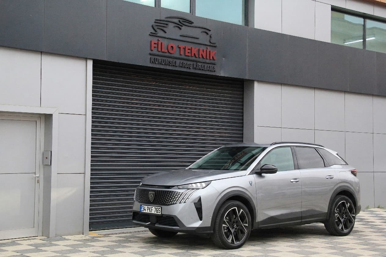 PEUGEOT 5008 - Gorsel 1