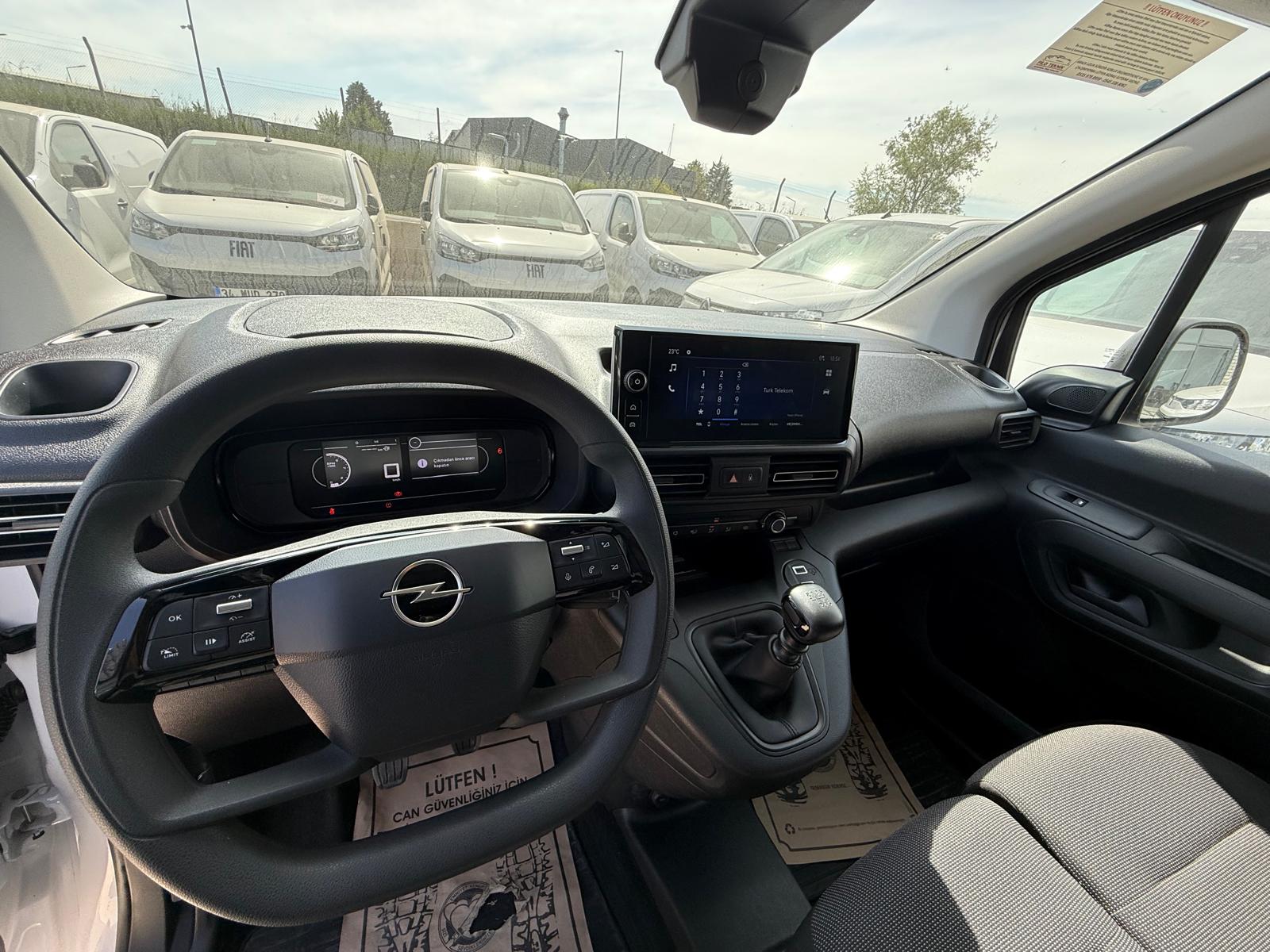 OPEL COMBO - Thumbnail 3