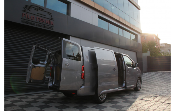 OPEL VİVARO - Thumbnail 2