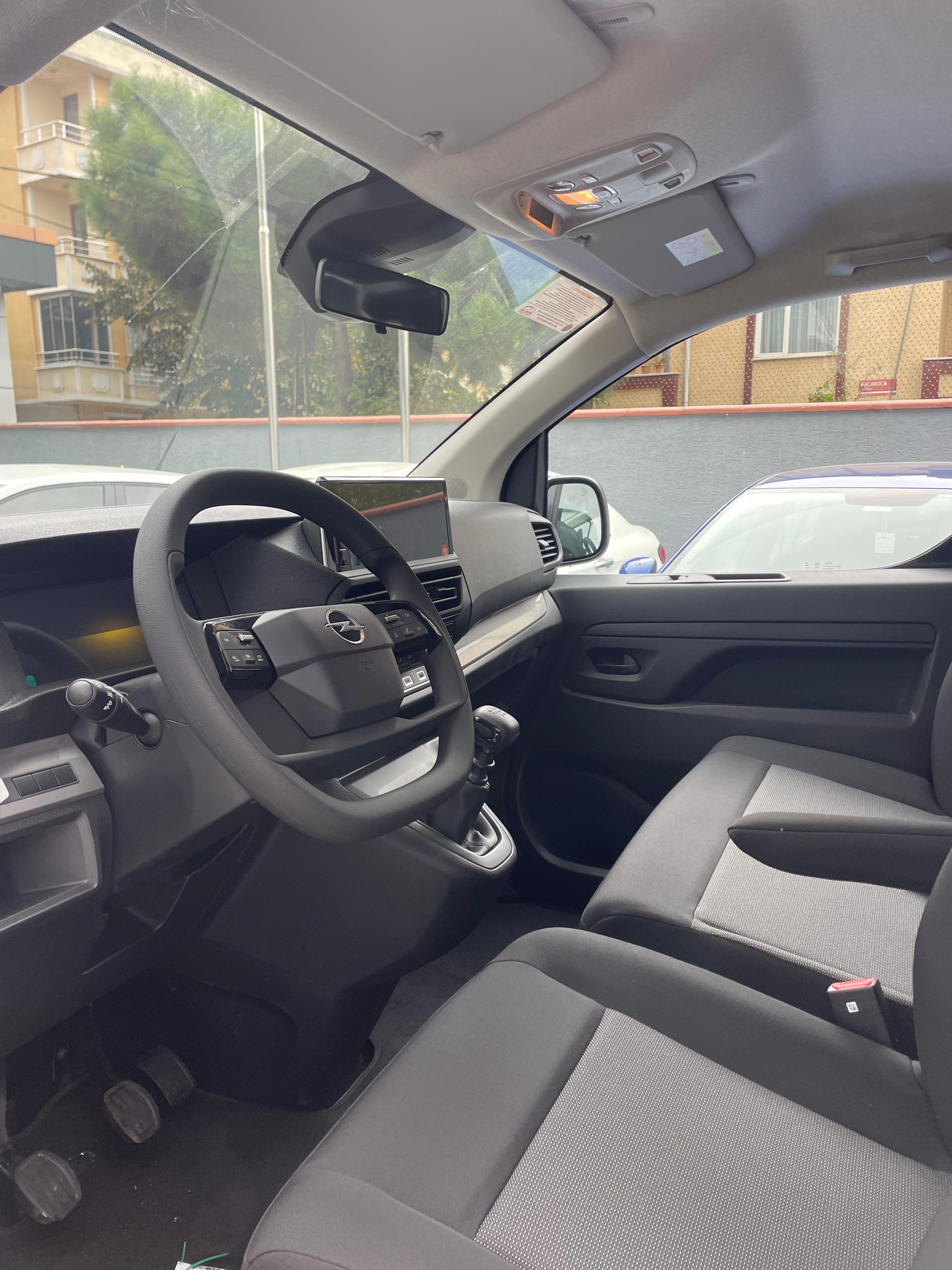 OPEL VİVARO - Thumbnail 3